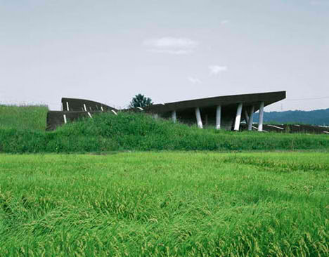 tokamashi landscape parking japan blend nature minimalist