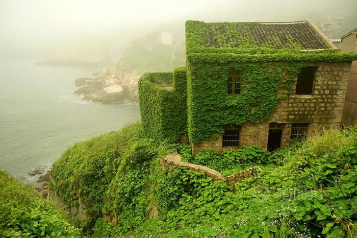 Abandoned Chinese Village On Goqui Island Swallowed By Mother Nature